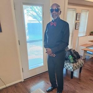 Meet your Posher, Cedric